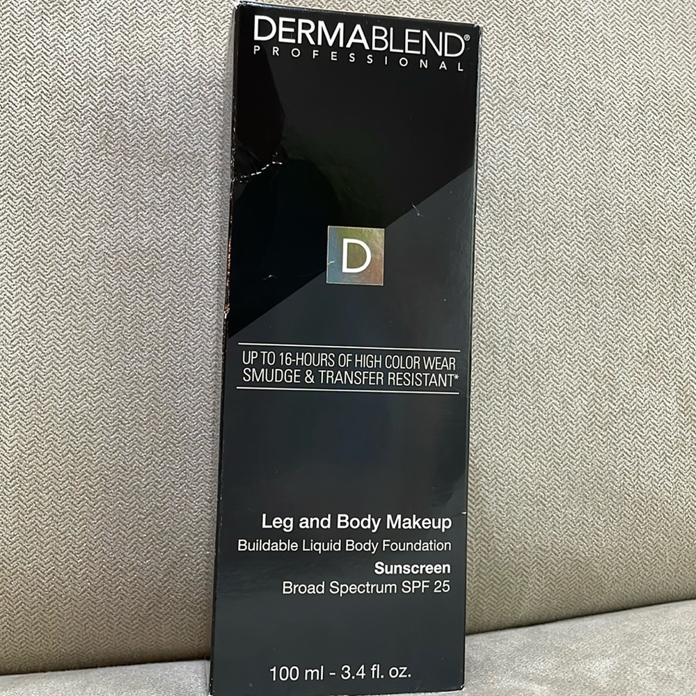 DERMABLEND Professional Leg and Body Makeup NIB